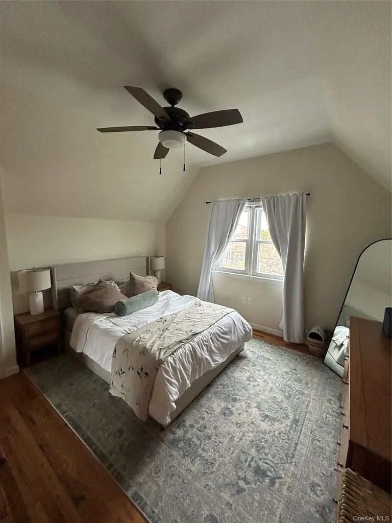 611 W Broadway Long Beach NY 11561