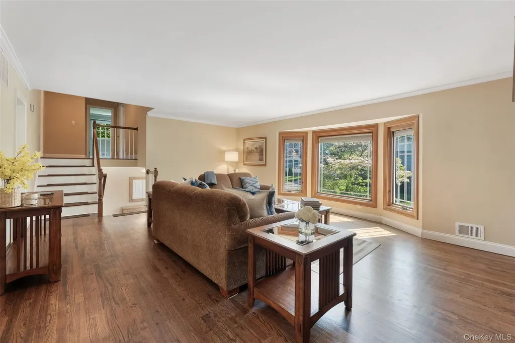 20 Cornell Drive Hartsdale NY 10530