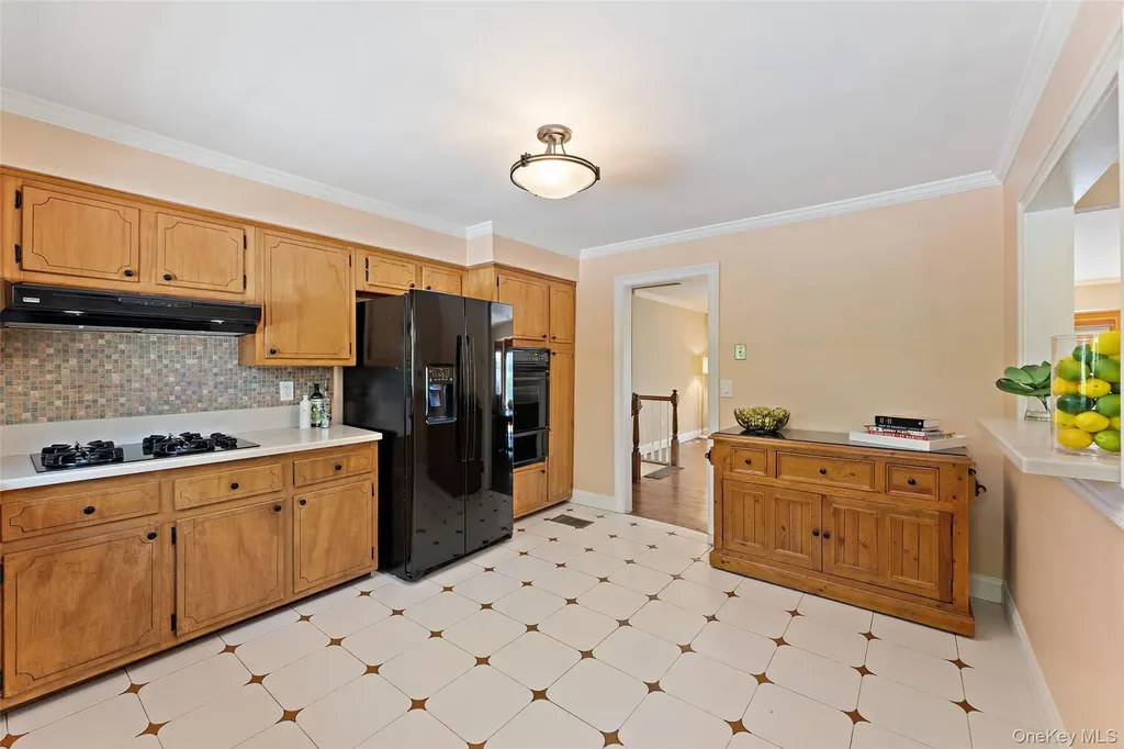 20 Cornell Drive Hartsdale NY 10530