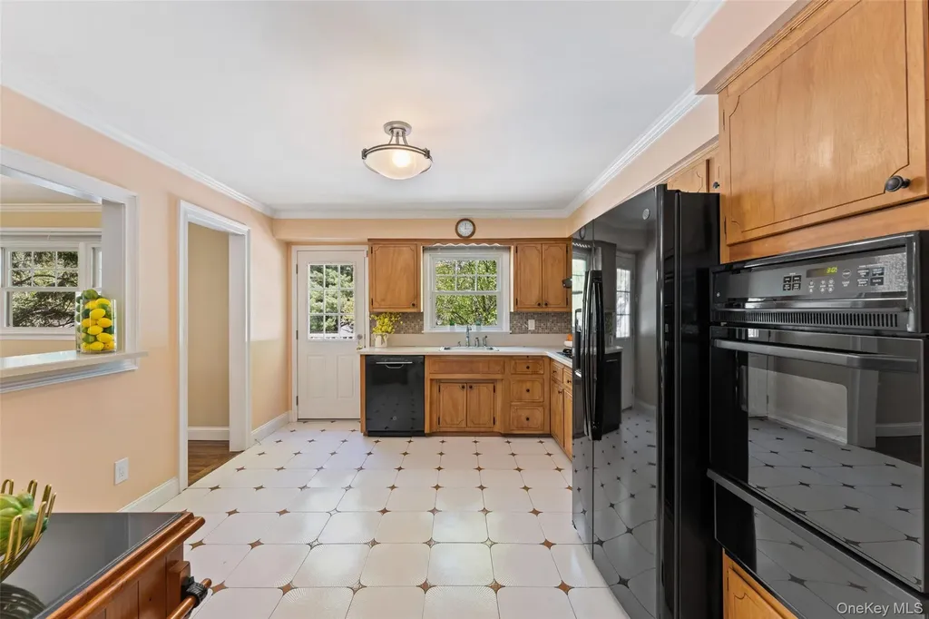 20 Cornell Drive Hartsdale NY 10530