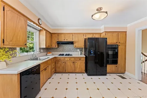 20 Cornell Drive Hartsdale NY 10530
