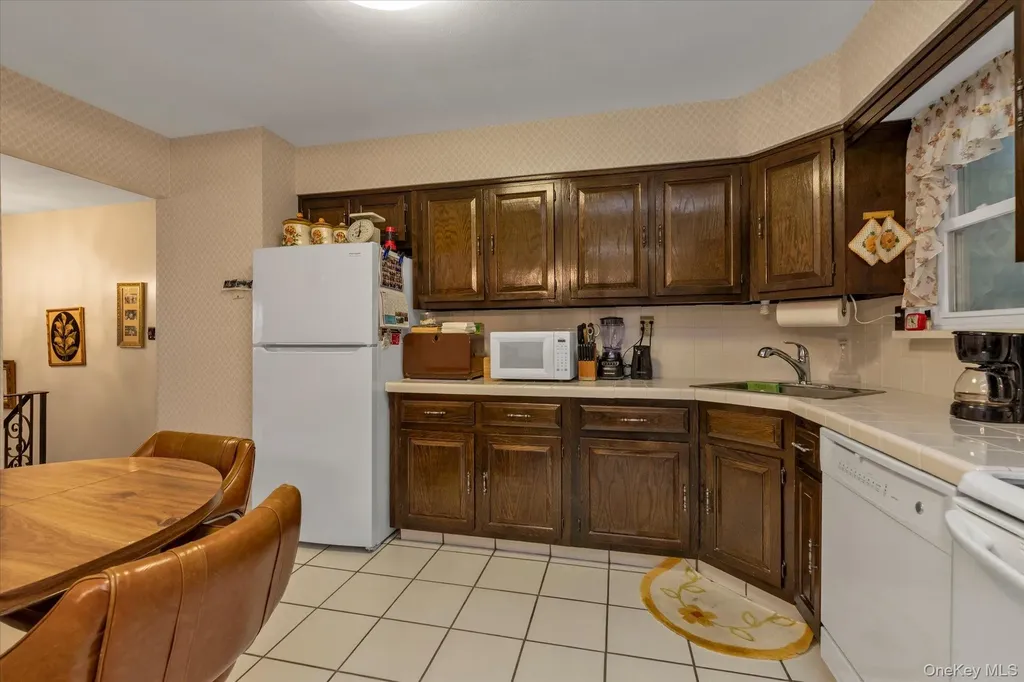 2606 Beach Drive Merrick NY 11566