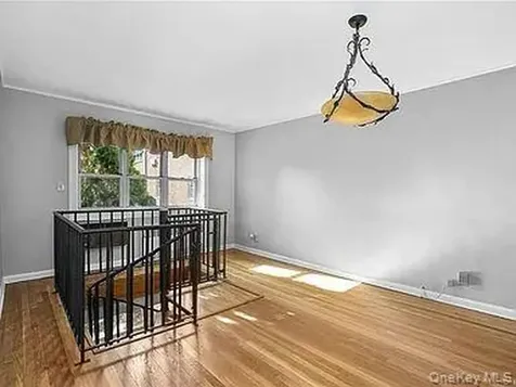 183 Drake Avenue New Rochelle NY 10805