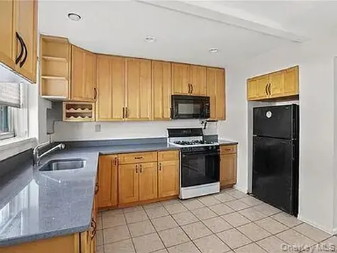 183 Drake Avenue New Rochelle NY 10805