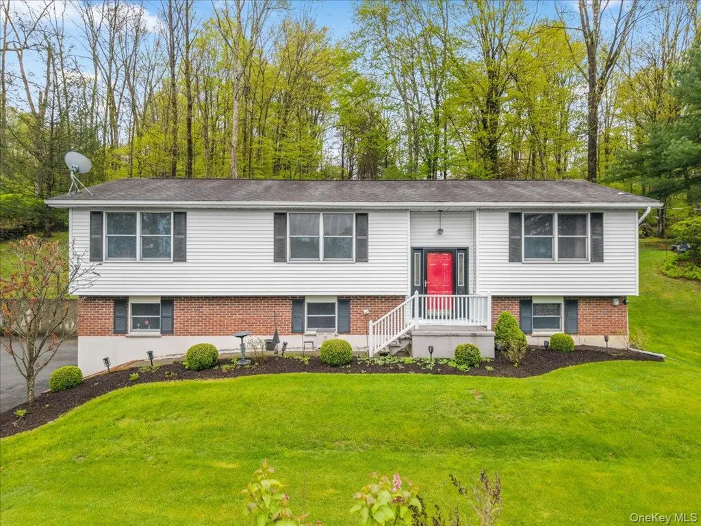 978 W Dover Road Pawling NY 12564