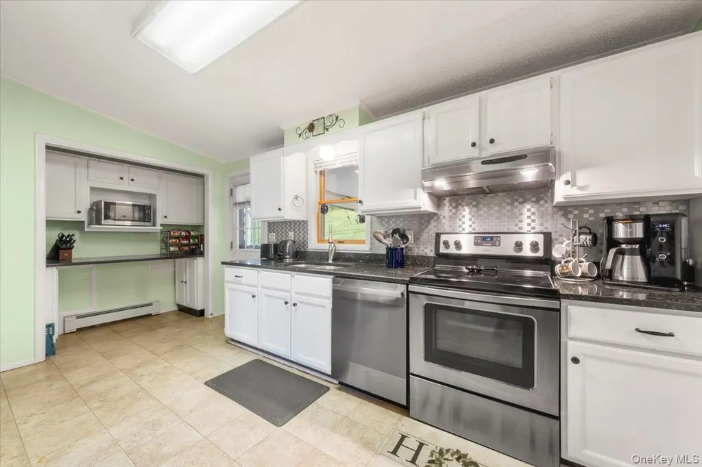 978 W Dover Road Pawling NY 12564