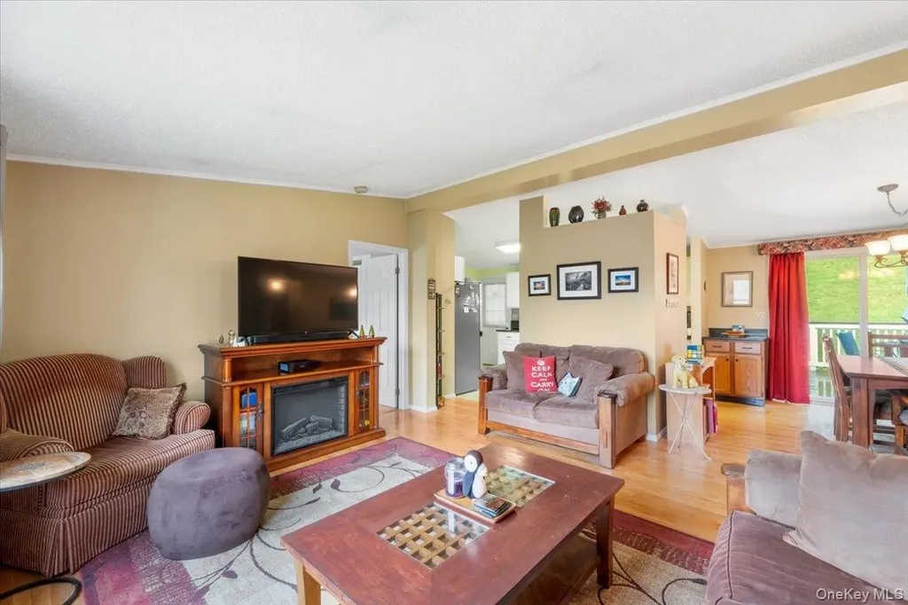 978 W Dover Road Pawling NY 12564