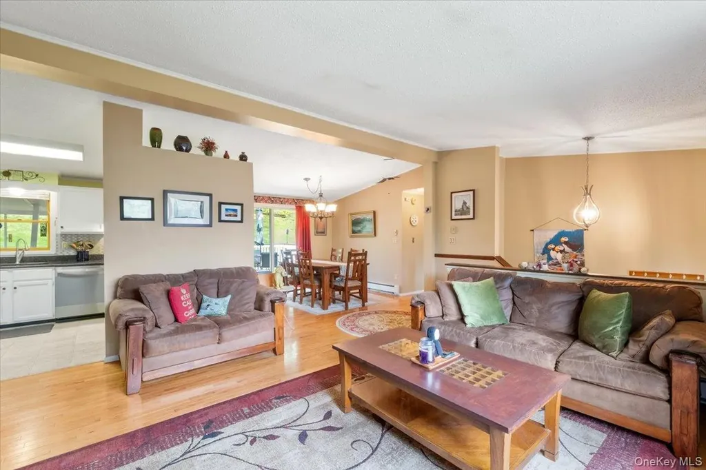 978 W Dover Road Pawling NY 12564