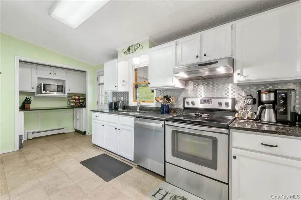 978 W Dover Road Pawling NY 12564