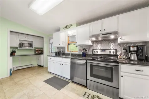 978 W Dover Road Pawling NY 12564
