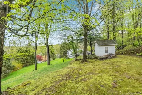 978 W Dover Road Pawling NY 12564