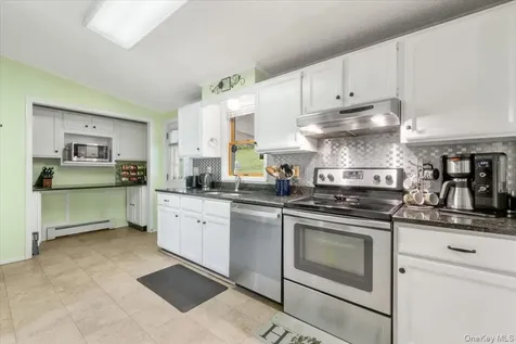 978 W Dover Road Pawling NY 12564