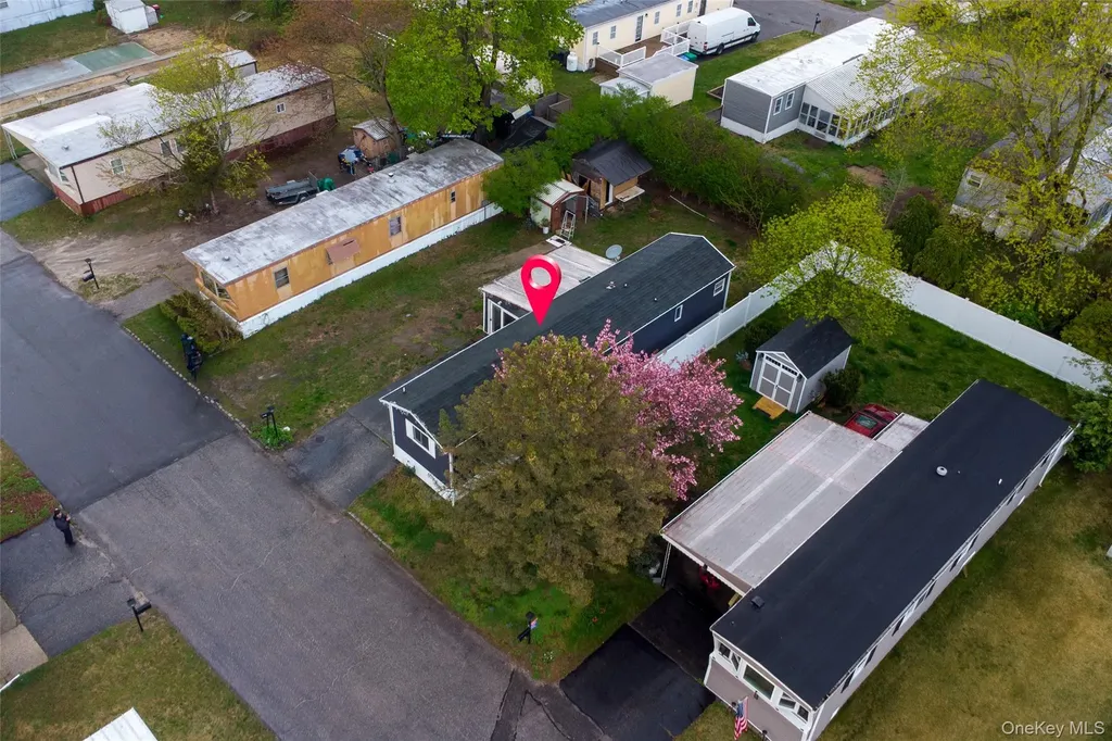 65 Minuteman Drive Islip NY 11716