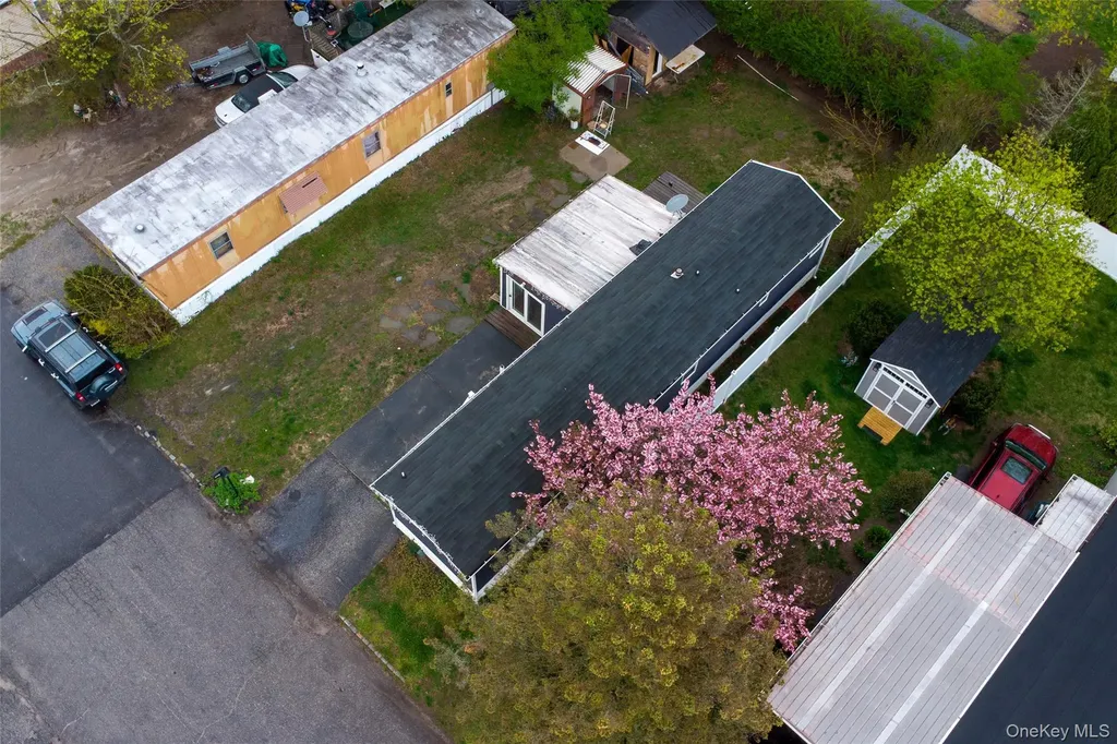 65 Minuteman Drive Islip NY 11716