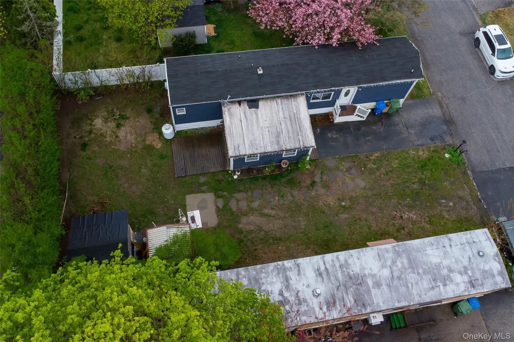 65 Minuteman Drive Islip NY 11716