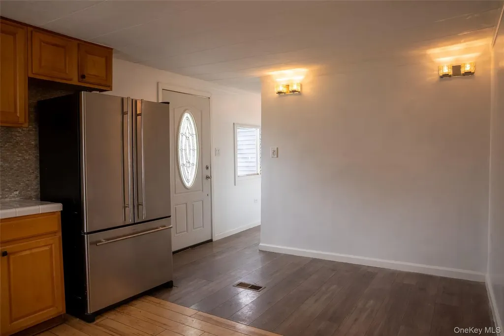 65 Minuteman Drive Islip NY 11716