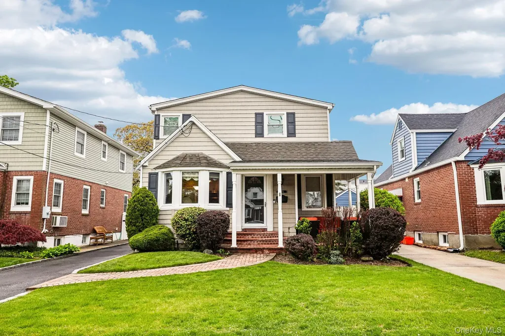 174 Semton Boulevard Franklin Square NY 11010