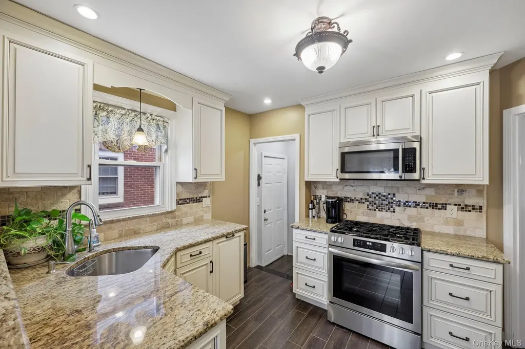 174 Semton Boulevard Franklin Square NY 11010