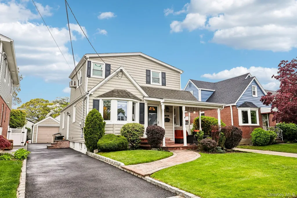 174 Semton Boulevard Franklin Square NY 11010