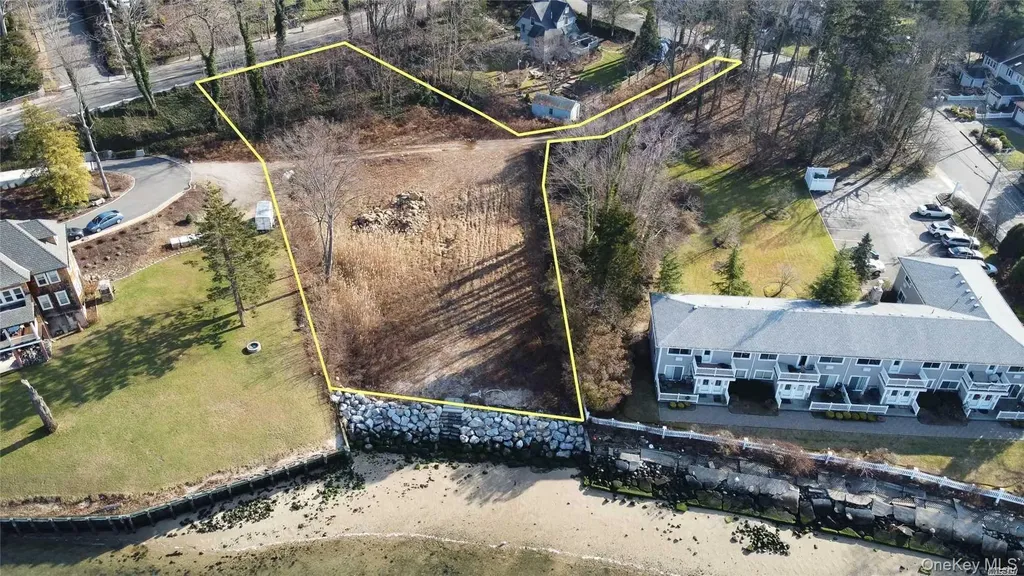 229 Woodbine Avenue Northport NY 11768