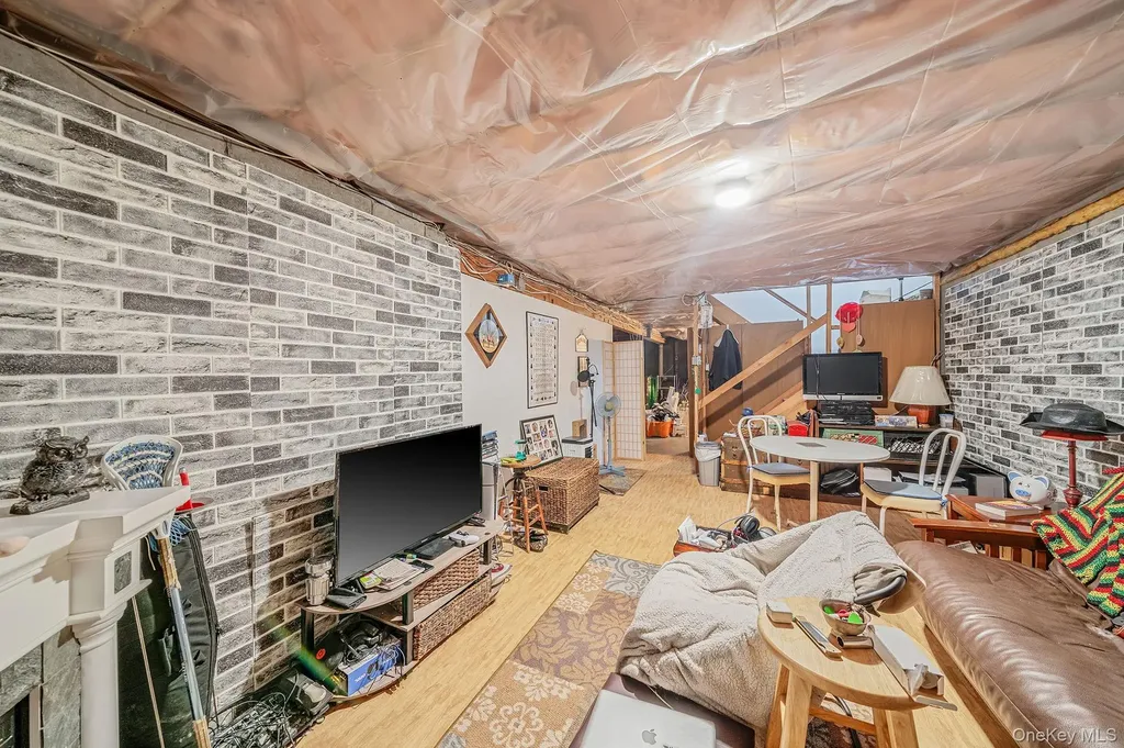 80 Jeremy Circle Nesconset NY 11767