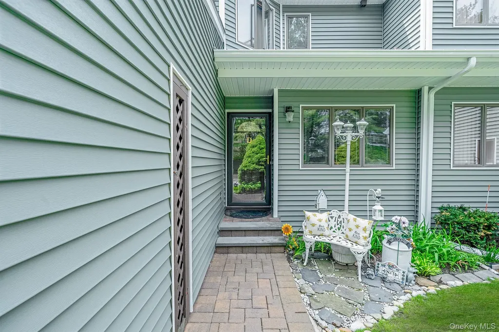80 Jeremy Circle Nesconset NY 11767