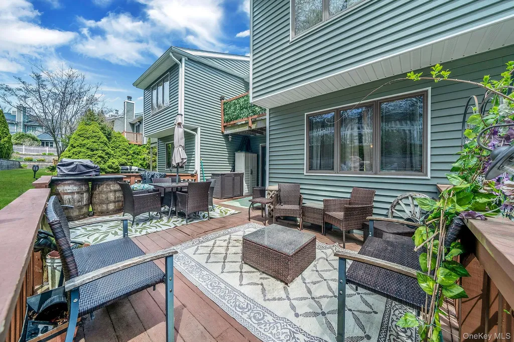 80 Jeremy Circle Nesconset NY 11767