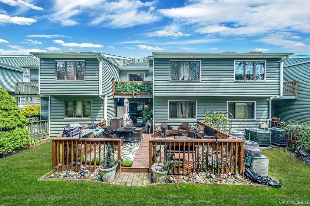 80 Jeremy Circle Nesconset NY 11767