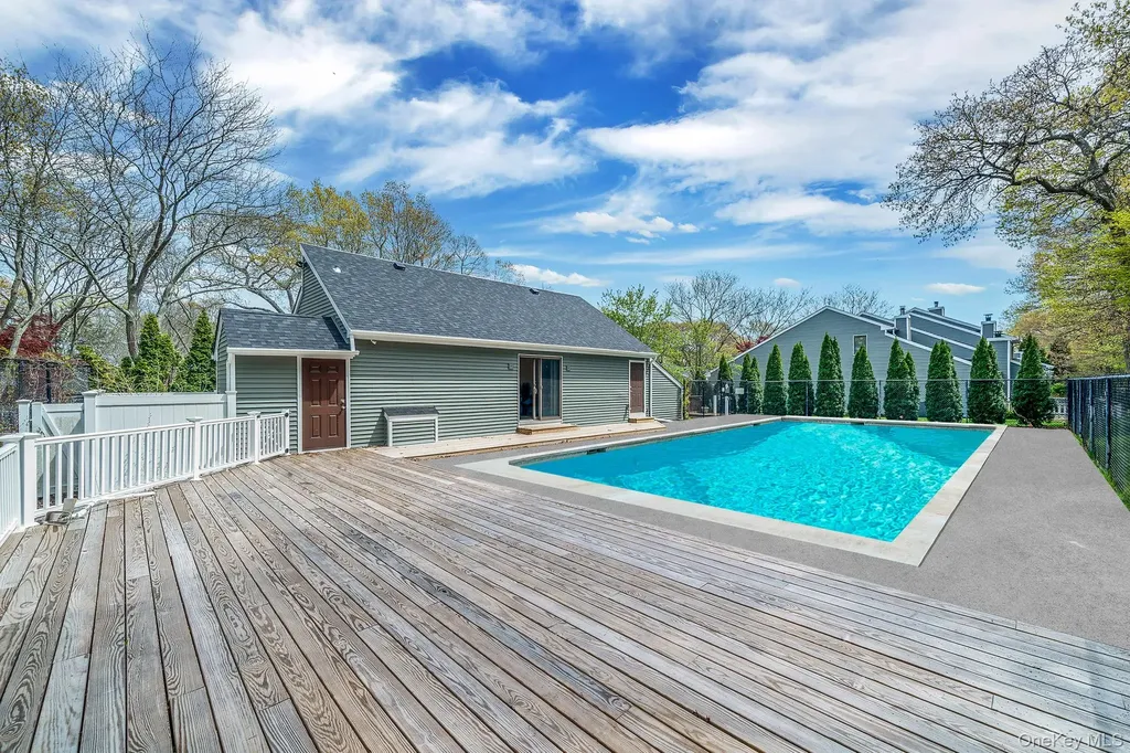 80 Jeremy Circle Nesconset NY 11767
