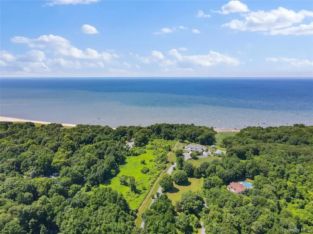 Boney Lane Nissequogue NY 11780