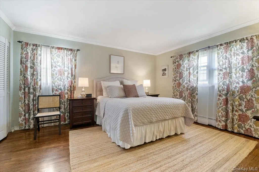 12 W Orlando Street Massapequa NY 11758