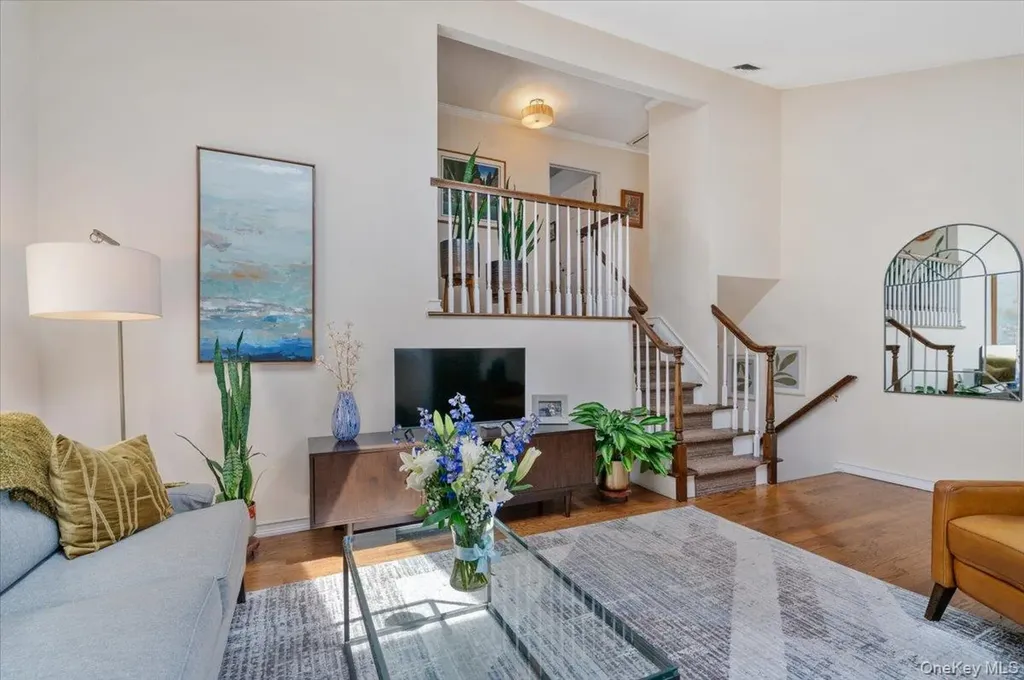 12 W Orlando Street Massapequa NY 11758