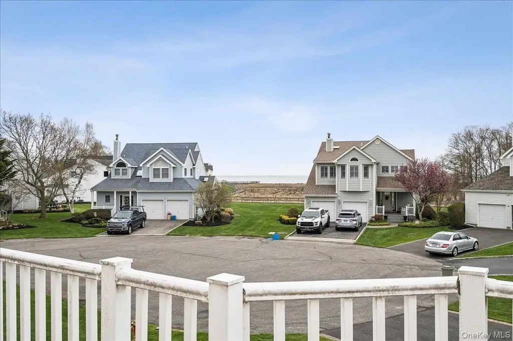 22 Spinnaker Lane East Patchogue NY 11772