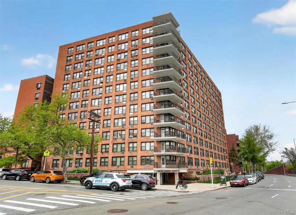 3121 Middletown Road Bronx NY 10461