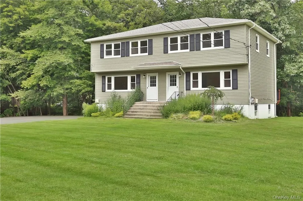 31 Margaret Keahon Drive Pearl River NY 10965
