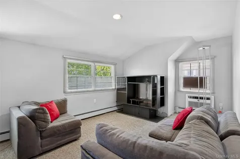 261 Wright Avenue Carle Place NY 11514