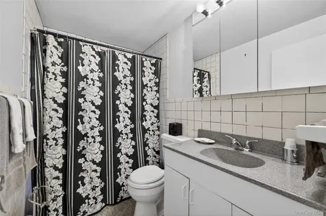 261 Wright Avenue Carle Place NY 11514