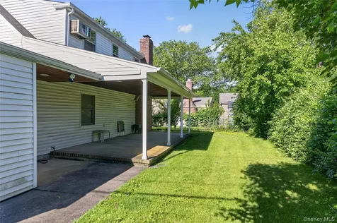 261 Wright Avenue Carle Place NY 11514
