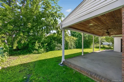 261 Wright Avenue Carle Place NY 11514