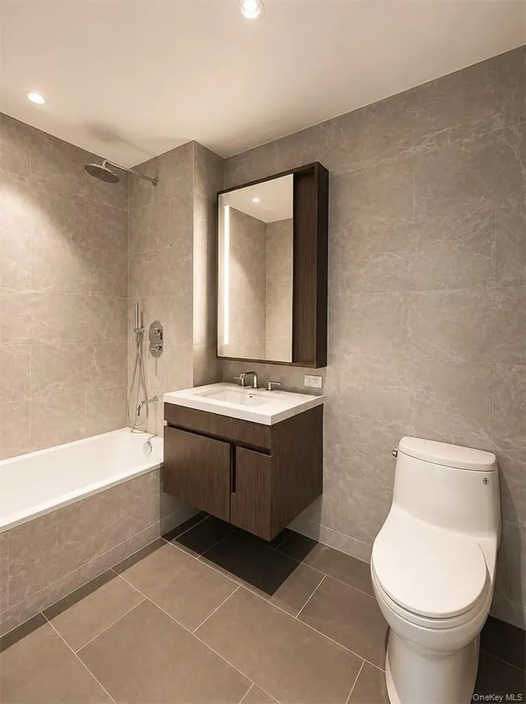 13336 37th Avenue Flushing NY 11354