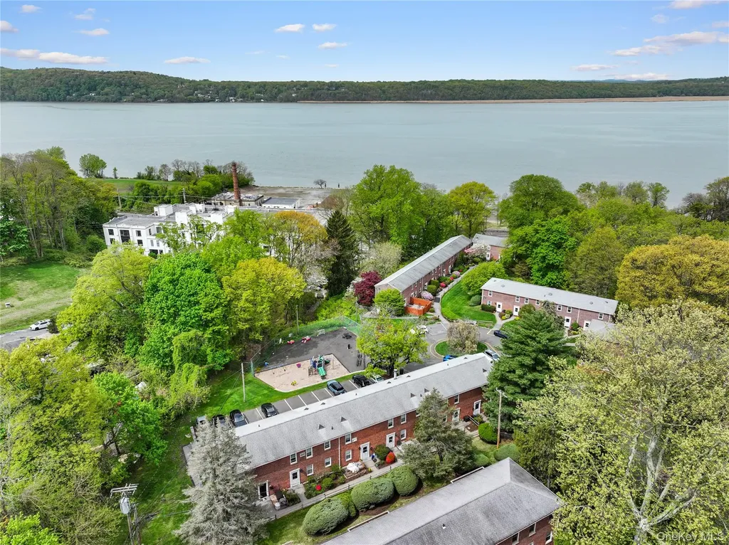 100 Cedar Street Dobbs Ferry NY 10522
