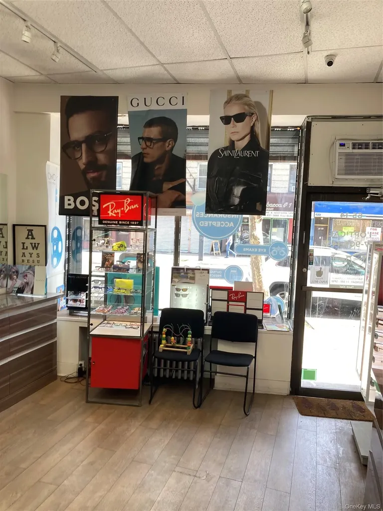 6514 Fresh Pond Road Ridgewood NY 33385