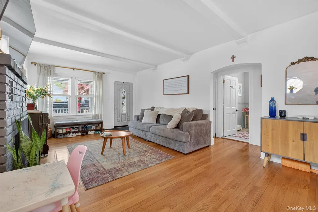 15 Roslyn Road Carmel NY 10512