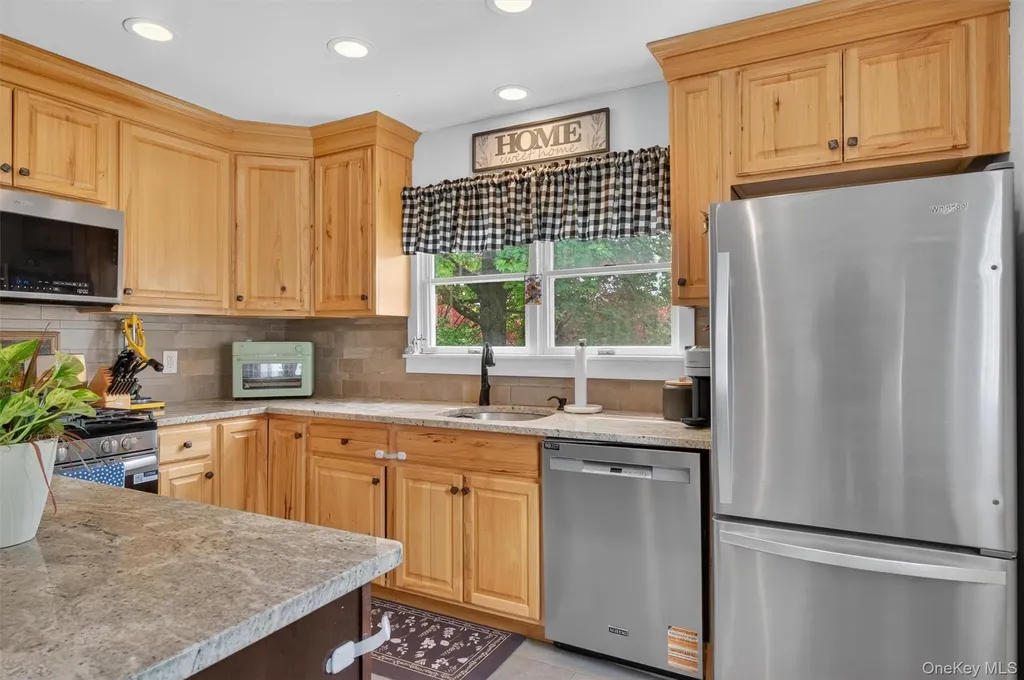 15 Roslyn Road Carmel NY 10512