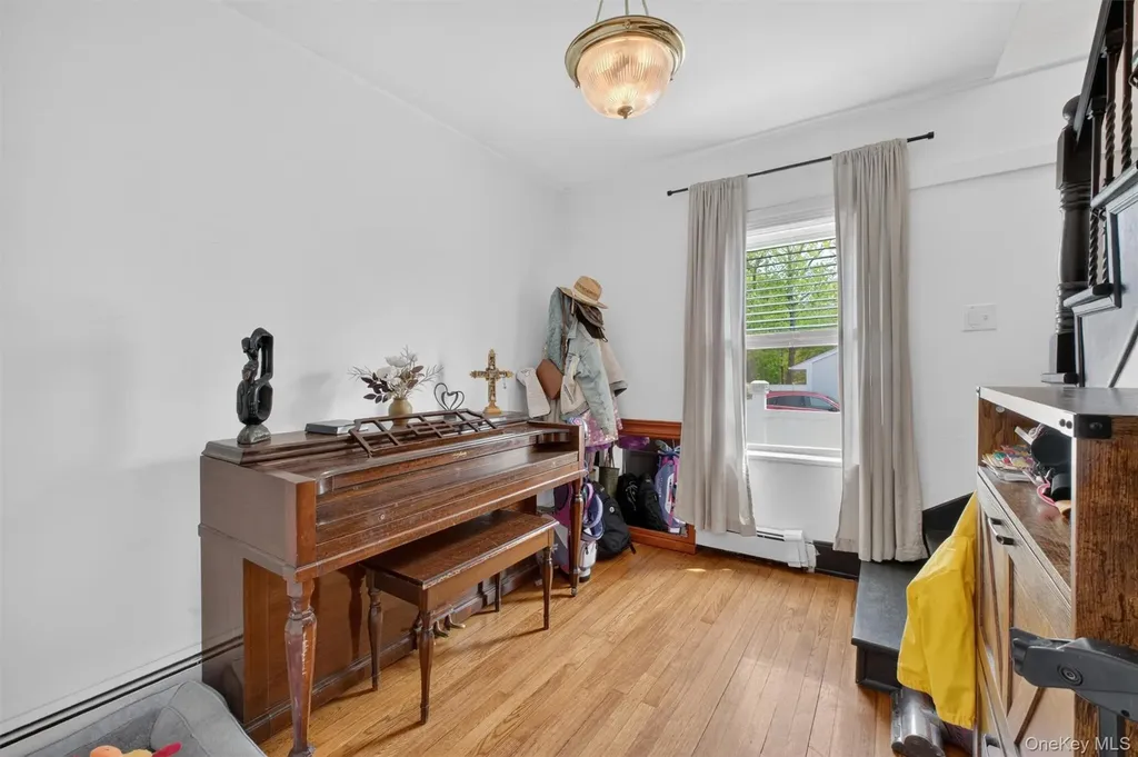 15 Roslyn Road Carmel NY 10512