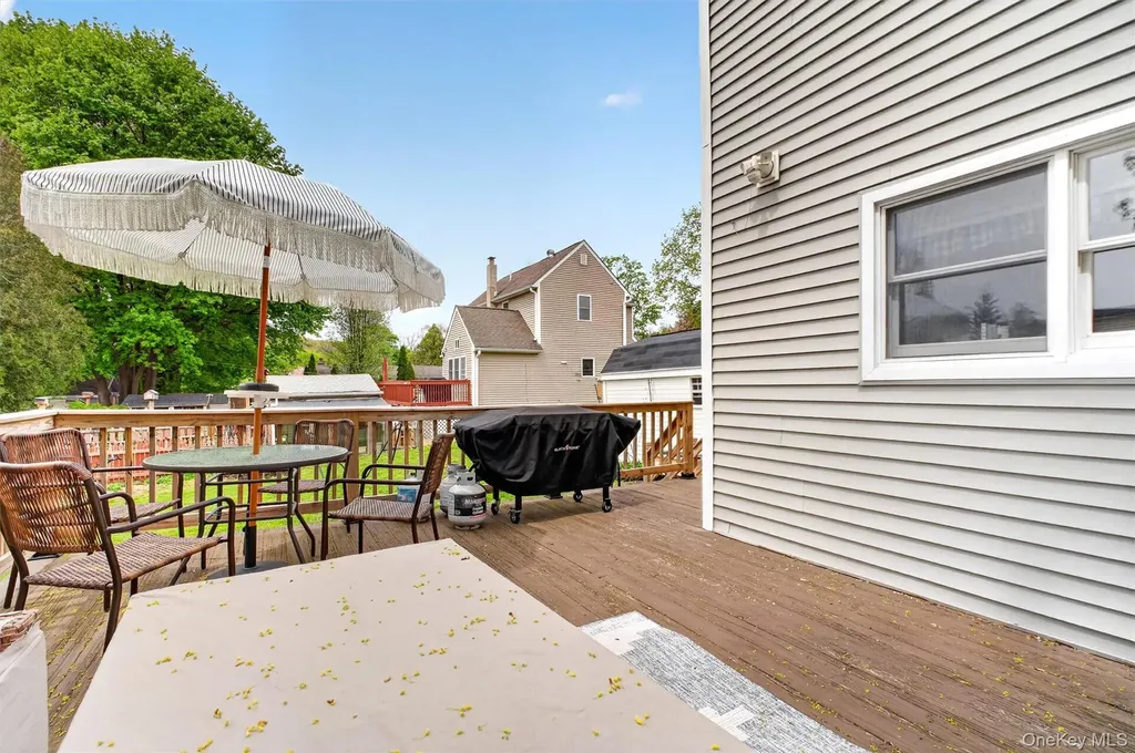 15 Roslyn Road Carmel NY 10512