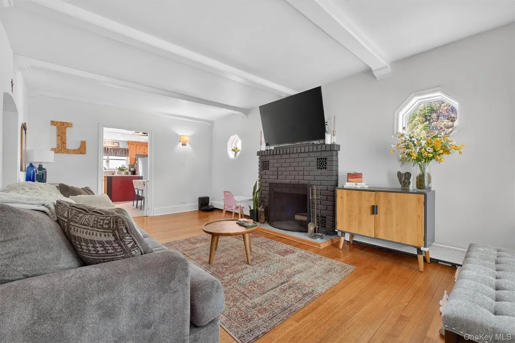 15 Roslyn Road Carmel NY 10512