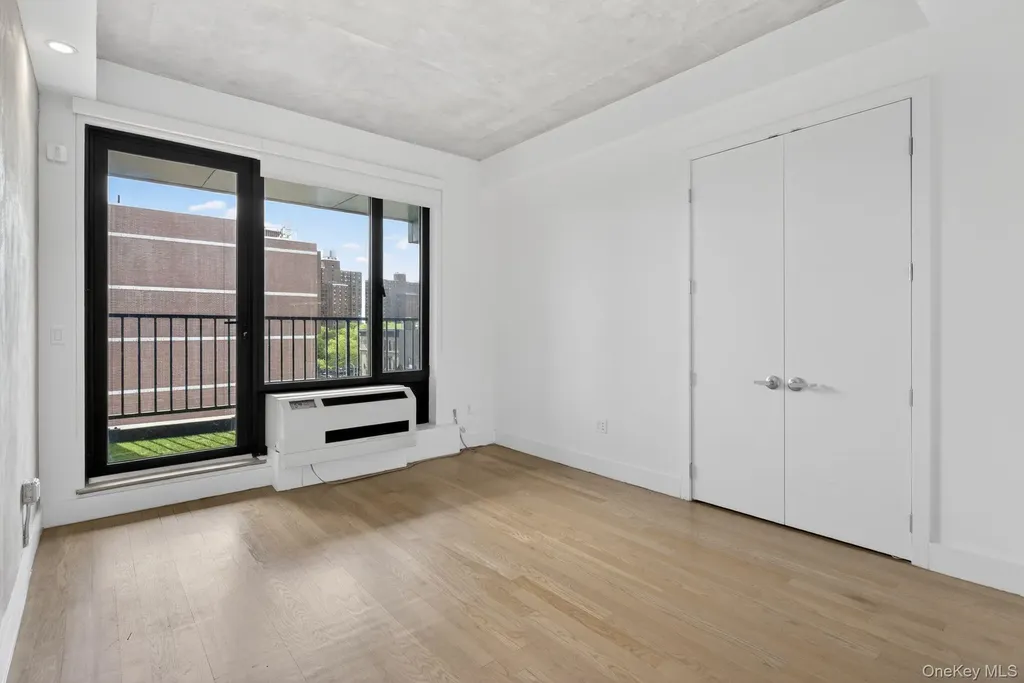 225 E 138th Street Bronx NY 10451