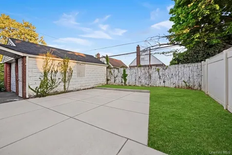 22754 113th Drive Queens Village NY 11429