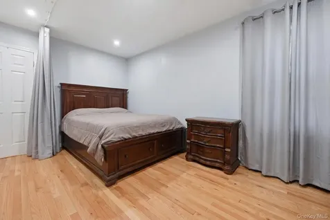 22754 113th Drive Queens Village NY 11429